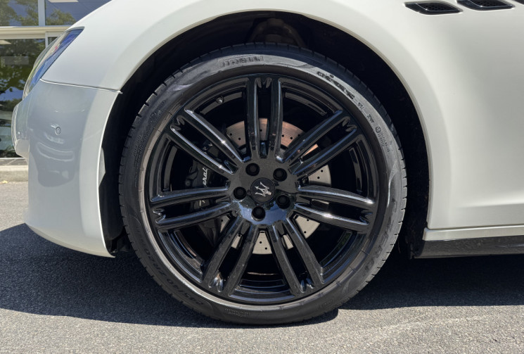 Maserati GHIBLI III phase 2 3.0 D V6 275 ch GranSport / Toit ouvrant / Carplay / Camera / Cuir Noir 