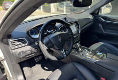 Maserati GHIBLI III phase 2 3.0 D V6 275 ch GranSport / Toit ouvrant / Carplay / Camera / Cuir Noir 