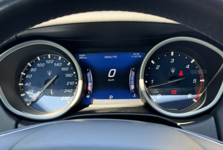Maserati GHIBLI III phase 2 3.0 D V6 275 ch GranSport / Toit ouvrant / Carplay / Camera / Cuir Noir 
