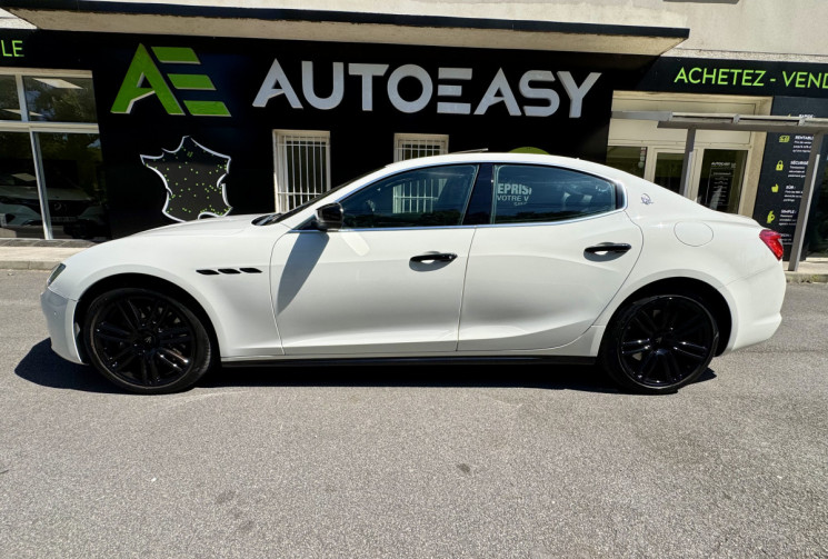 Maserati GHIBLI III phase 2 3.0 D V6 275 ch GranSport / Toit ouvrant / Carplay / Camera / Cuir Noir 