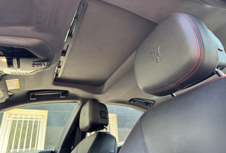 Maserati GHIBLI III phase 2 3.0 D V6 275 ch GranSport / Toit ouvrant / Carplay / Camera / Cuir Noir 