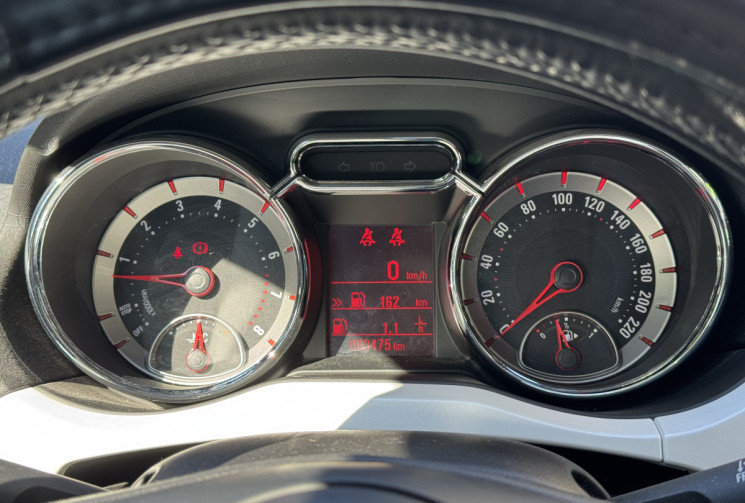 Opel Adam 1.4 TWINPORT 87 GLAM * TOIT PANO * HISTORIQUE ENTRETIEN COMPLET * GARANTIE 6 MOIS