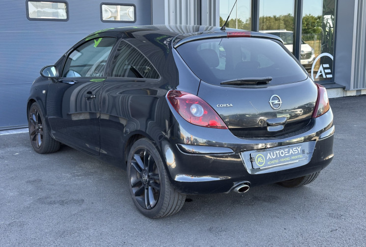 Opel Corsa 1.4 i Twinport 100 cv COSMO