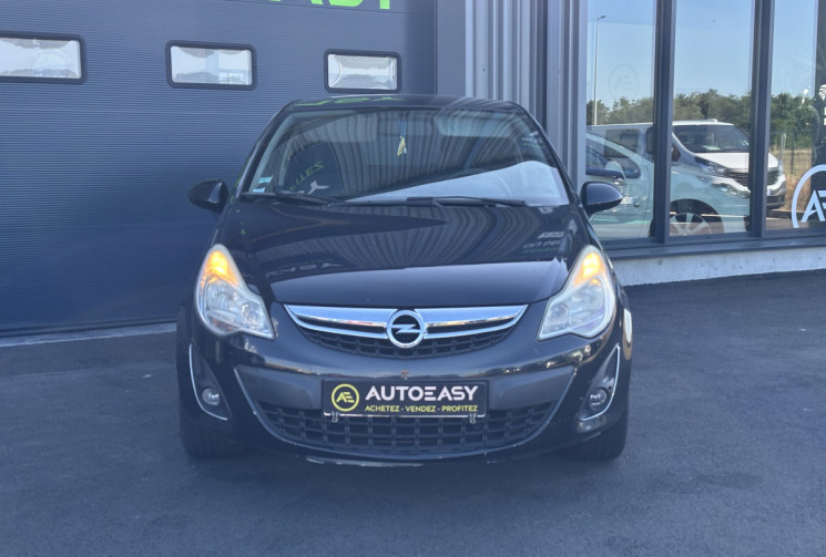 Opel Corsa 1.4 i Twinport 100 cv COSMO