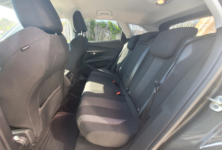 Peugeot 3008 1.2 PURETECH 130 S&S EAT6 ACTIVE BUSINESS