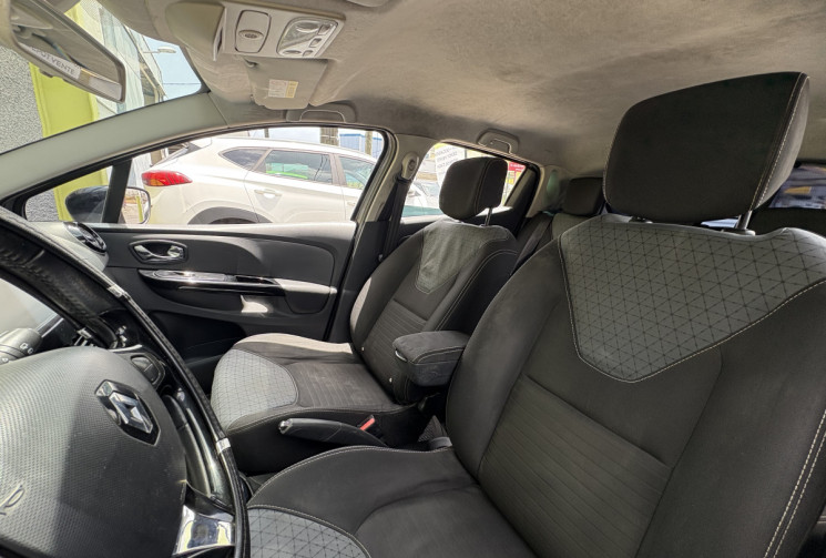 Renault Clio IV 5 Portes 1.5 dCi FAP eco2 EDC6 90 cv Boîte auto