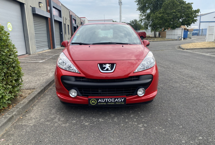 Peugeot 207 1.4 vti 95 / Bluetooth / Climatisation