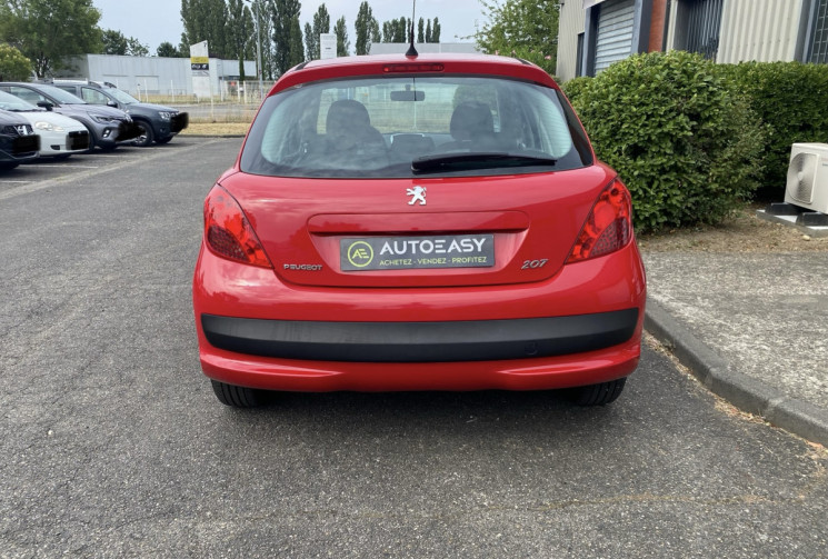 Peugeot 207 1.4 vti 95 / Bluetooth / Climatisation