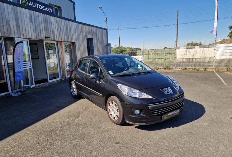 Peugeot 207 1.6 HDI 92 PREMIUM / IDEAL JEUNE CONDUCTEUR/ GARANTIE 12 MOIS