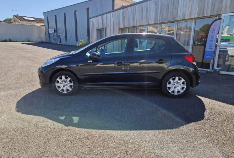 Peugeot 207 1.6 HDI 92 PREMIUM / IDEAL JEUNE CONDUCTEUR/ GARANTIE 12 MOIS