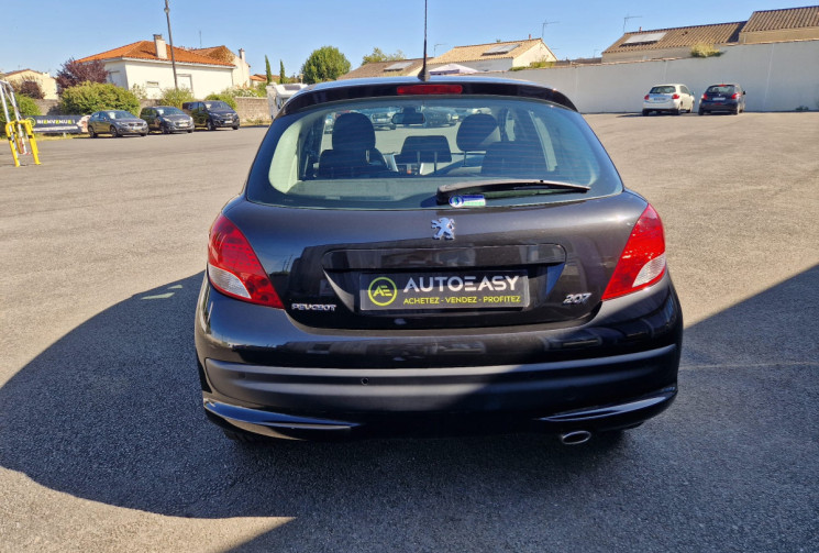 Peugeot 207 1.6 HDI 92 PREMIUM / IDEAL JEUNE CONDUCTEUR/ GARANTIE 12 MOIS