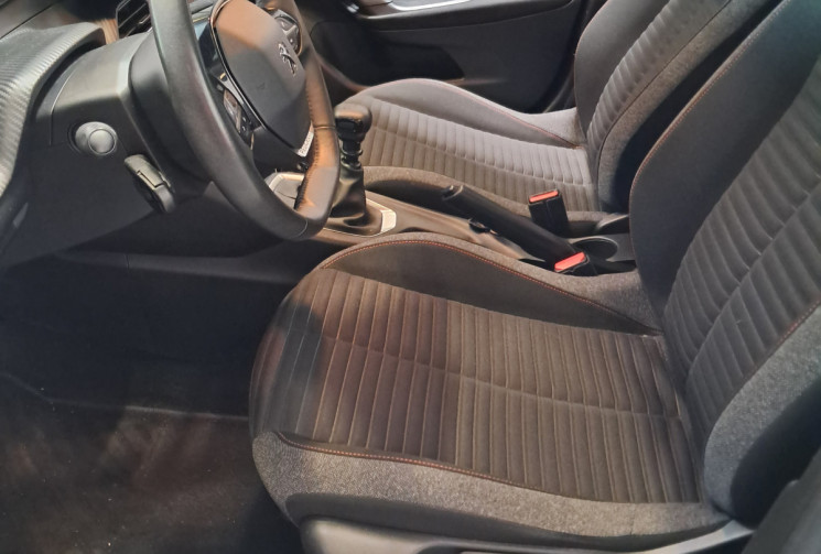 Peugeot 2008  1.2 PureTech 100 S&S Active Business - TBE - SUIVI ENTRETIEN - GARANTIE -
