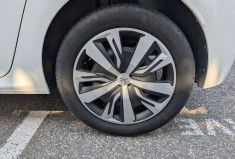 Peugeot 208 1.2 PureTech 75ch S&S Active Business / CAMERA 360