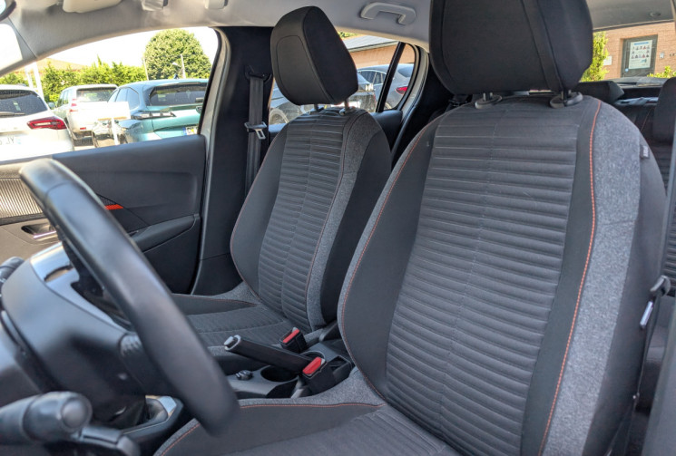 Peugeot 208 1.2 PureTech 75ch S&S Active Business / CAMERA 360