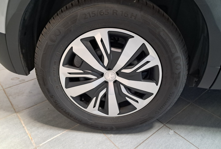 Peugeot 2008  1.2 PureTech 100 S&S Active Business - TBE - SUIVI ENTRETIEN - GARANTIE -