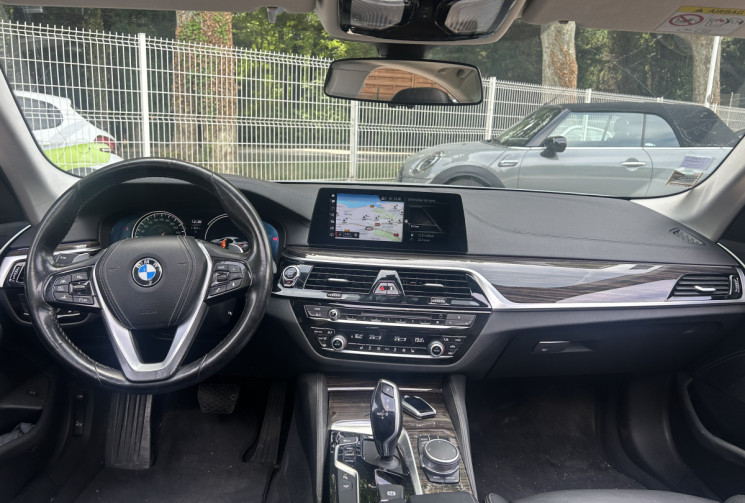 BMW Série 5 (G30) 530d xDrive 3.0 d Steptronic8 265 Luxury Toit ouvrant / Carplay / Entretien BMW