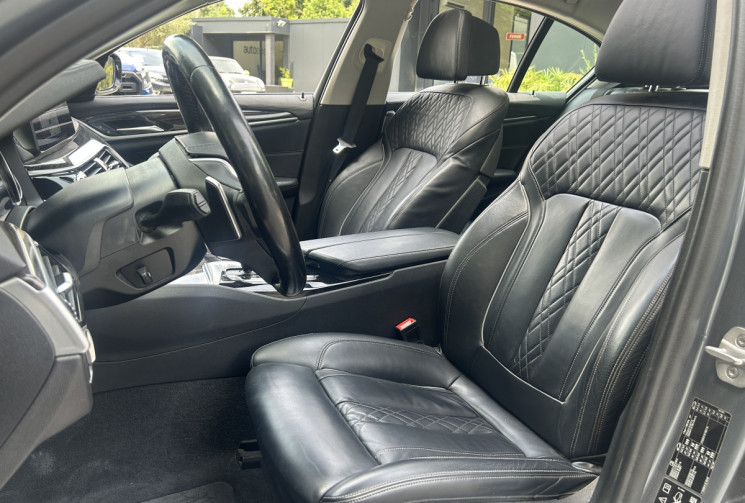 BMW Série 5 (G30) 530d xDrive 3.0 d Steptronic8 265 Luxury Toit ouvrant / Carplay / Entretien BMW