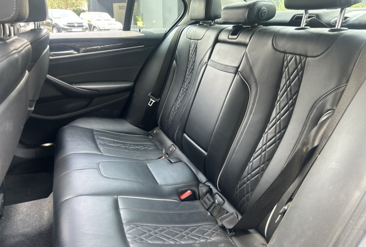 BMW Série 5 (G30) 530d xDrive 3.0 d Steptronic8 265 Luxury Toit ouvrant / Carplay / Entretien BMW