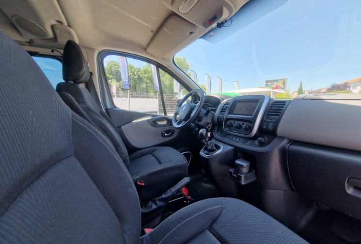 Renault Trafic III L2H1 1200 1.6 DCI 120 / 5 PLACES / CARPLAY / GARANTIE 12 MOIS
