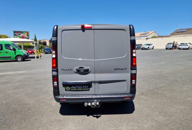 Renault Trafic III L2H1 1200 1.6 DCI 120 / 5 PLACES / CARPLAY / GARANTIE 12 MOIS