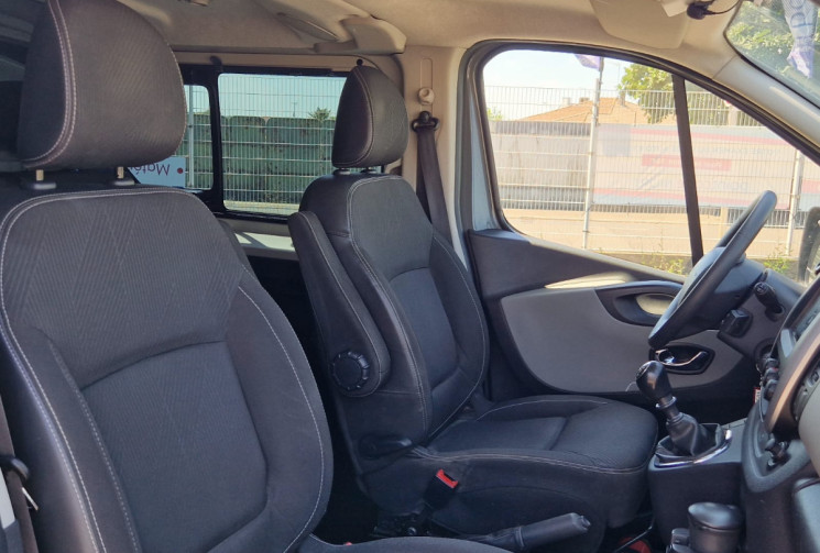 Renault Trafic III L2H1 1200 1.6 DCI 120 / 5 PLACES / CARPLAY / GARANTIE 12 MOIS