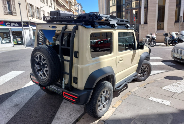 Suzuki Jimny 1.5 VVTI 102 CH PRIVILEGE 4 PLACES RADAR ARRIERE CAR PLAY GALERIE COMPLETE....