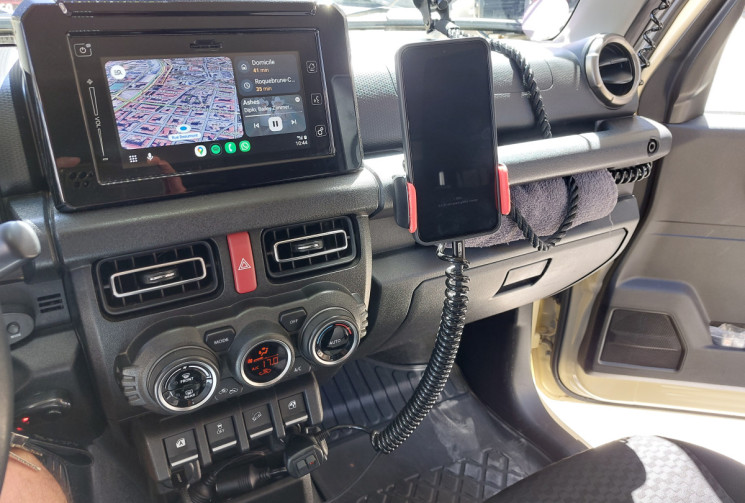 Suzuki Jimny 1.5 VVTI 102 CH PRIVILEGE 4 PLACES RADAR ARRIERE CAR PLAY GALERIE COMPLETE....