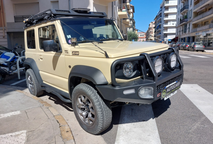 Suzuki Jimny 1.5 VVTI 102 CH PRIVILEGE 4 PLACES RADAR ARRIERE CAR PLAY GALERIE COMPLETE....