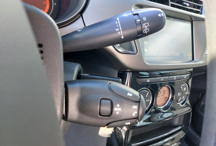 Citroën C3 Citroën C3 Société 1.6 HDi 75 Ch Confort – GPS 4991.66 Ht