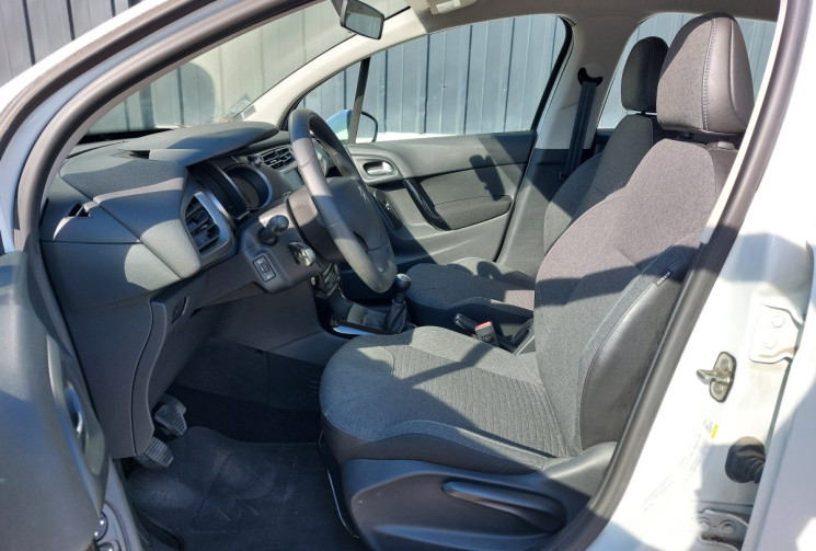 Citroën C3 Citroën C3 Société 1.6 HDi 75 Ch Confort – GPS  4991.66 Ht