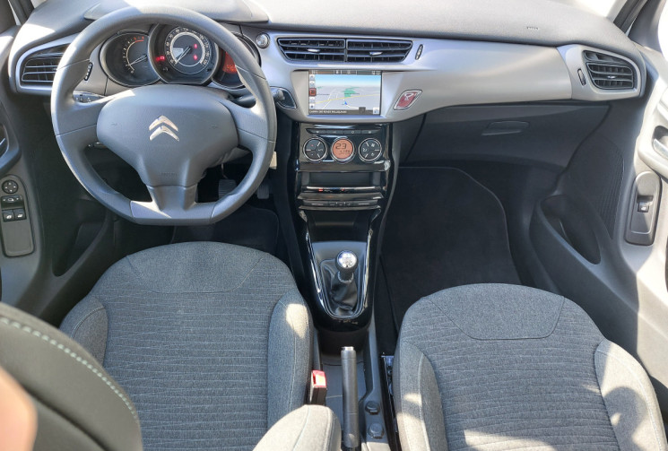 Citroën C3 Citroën C3 Société 1.6 HDi 75 Ch Confort – GPS  4991.66 Ht
