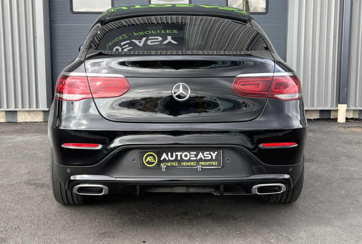 Mercedes GLC Coupé 220 d 2.0 d 4MATIC 9G-TRONIC 194 cv AMG-Line / Attelage 