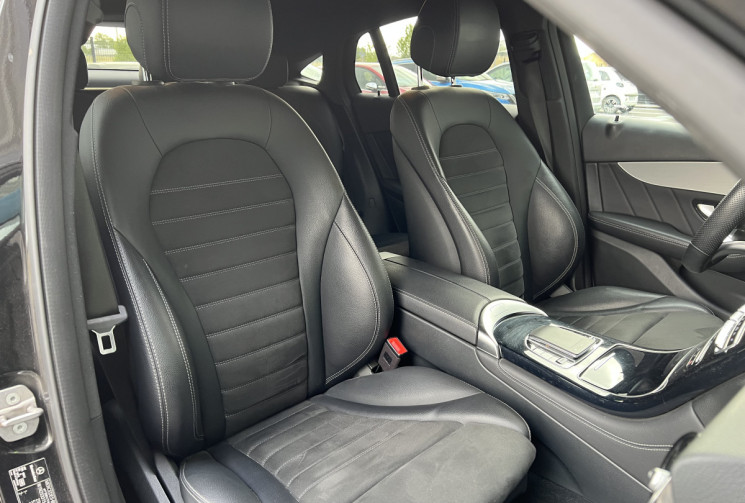 Mercedes GLC Coupé 220 d 2.0 d 4MATIC 9G-TRONIC 194 cv AMG-Line / Attelage 