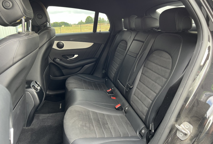 Mercedes GLC Coupé 220 d 2.0 d 4MATIC 9G-TRONIC 194 cv AMG-Line / Attelage 