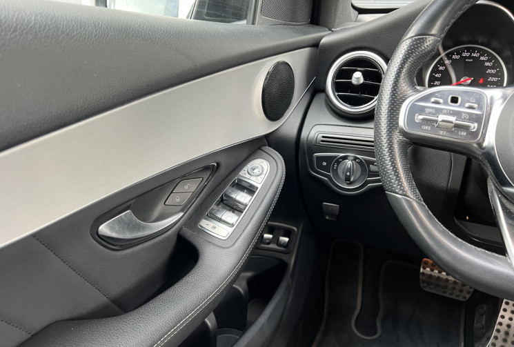 Mercedes GLC Coupé 220 d 2.0 d 4MATIC 9G-TRONIC 194 cv AMG-Line / Attelage 