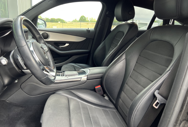 Mercedes GLC Coupé 220 d 2.0 d 4MATIC 9G-TRONIC 194 cv AMG-Line / Attelage 