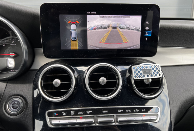 Mercedes GLC Coupé 220 d 2.0 d 4MATIC 9G-TRONIC 194 cv AMG-Line / Attelage 