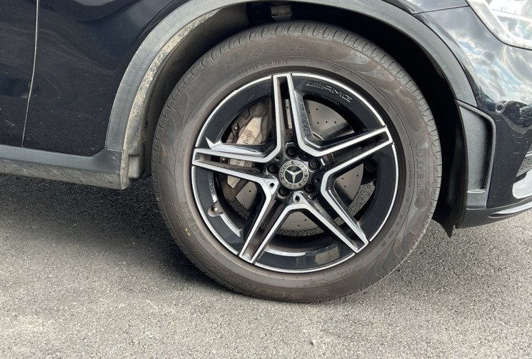 Mercedes GLC Coupé 220 d 2.0 d 4MATIC 9G-TRONIC 194 cv AMG-Line / Attelage 