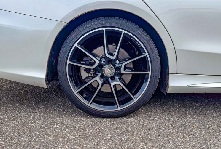 Mercedes CLASSE C BREAK 43 AMG 450 3.0 V6 4M 7G-TRO 367cv BVA Carbone 360° Attelage Head Display Bur