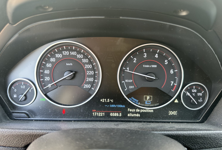 BMW Série 3 (F30) LCI 330e 2.0 TPT 252 CH Plug in Hybrid  BVA PACK M