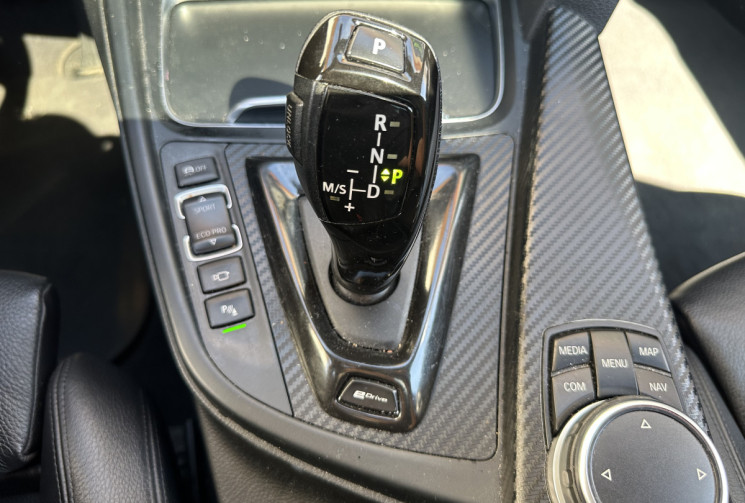BMW Série 3 (F30) LCI 330e 2.0 TPT 252 CH Plug in Hybrid  BVA PACK M