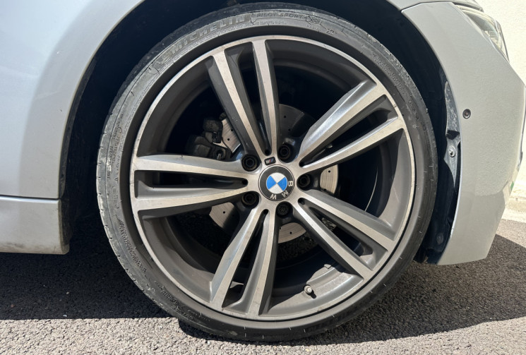 BMW Série 3 (F30) LCI 330e 2.0 TPT 252 CH Plug in Hybrid  BVA PACK M