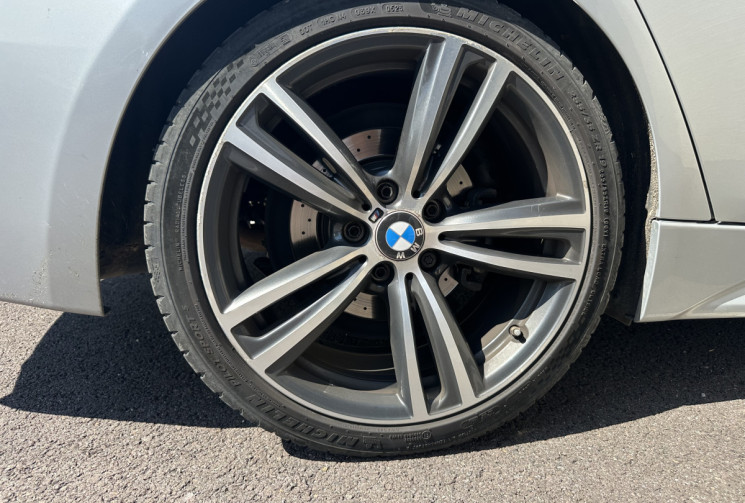 BMW Série 3 (F30) LCI 330e 2.0 TPT 252 CH Plug in Hybrid  BVA PACK M