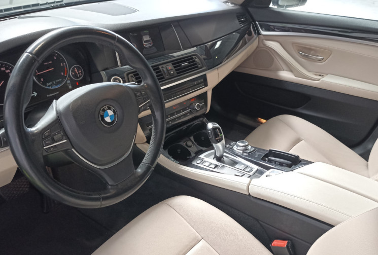 BMW SERIE 5 TOURING 518d (F11 LCI) / Finition Lounge Plus / 2.0d 16V / 150 ch / Boîte automatique