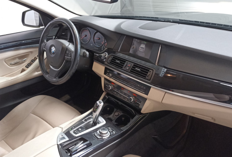 BMW SERIE 5 TOURING 518d (F11 LCI) / Finition Lounge Plus / 2.0d 16V / 150 ch / Boîte automatique
