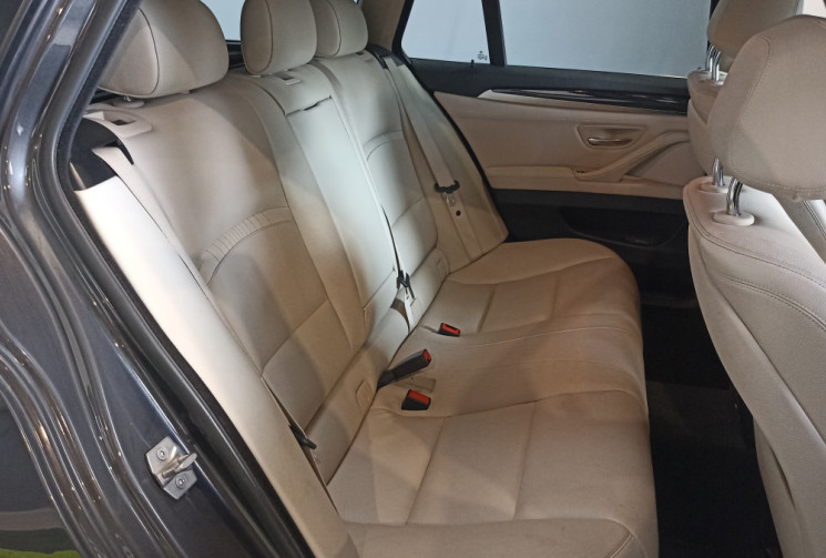 BMW SERIE 5 TOURING 518d (F11 LCI) / Finition Lounge Plus / 2.0d 16V / 150 ch / Boîte automatique