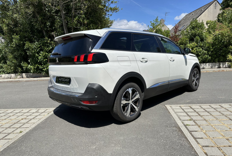 Peugeot 5008 1.6 BlueHDi 120ch Allure Business EAT6 Full option Kit distri neuf / Excellent état