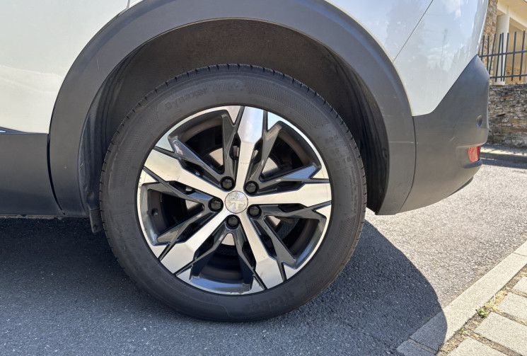 Peugeot 5008 1.6 BlueHDi 120ch Allure Business EAT6 Full option Kit distri neuf / Excellent état