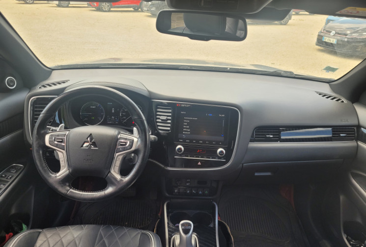 Mitsubishi OUTLANDER 2.4 PHEV 224 TWIN MOTOR 4WD INSTYLE PLUG IN HYBRID 