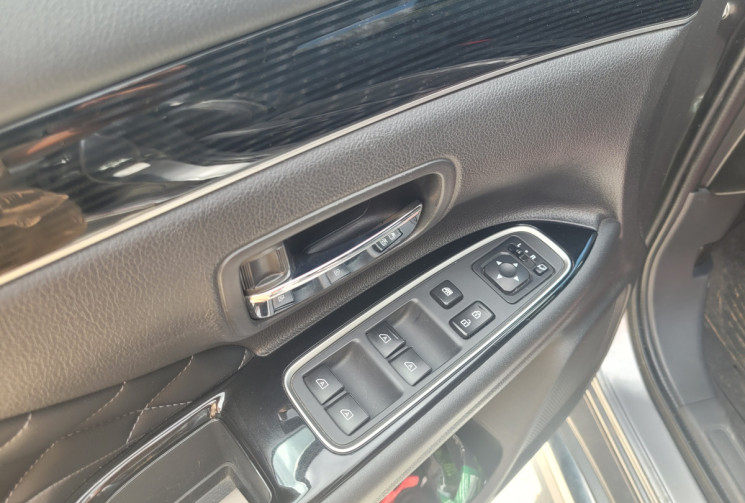 Mitsubishi OUTLANDER 2.4 PHEV 224 TWIN MOTOR 4WD INSTYLE PLUG IN HYBRID 